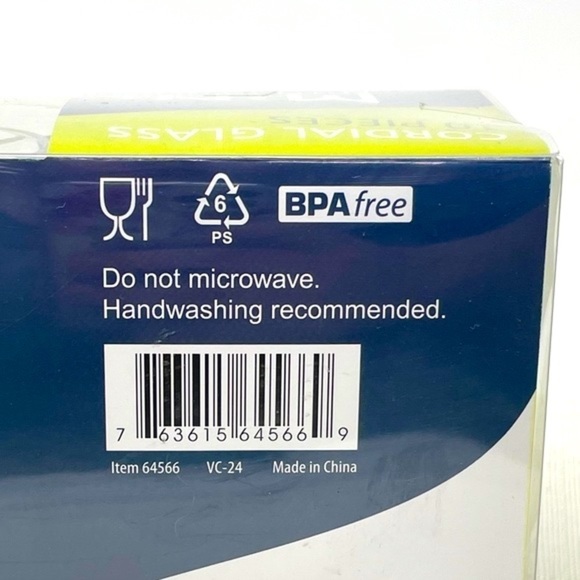 🌺 Mini Entertainers Cordial Mini Plastic Celebration Glasses NEW - Picture 6 of 7